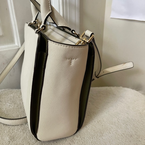 Tory Burch Robinson Strip Satchel Bag EUC - Picture 12 of 16